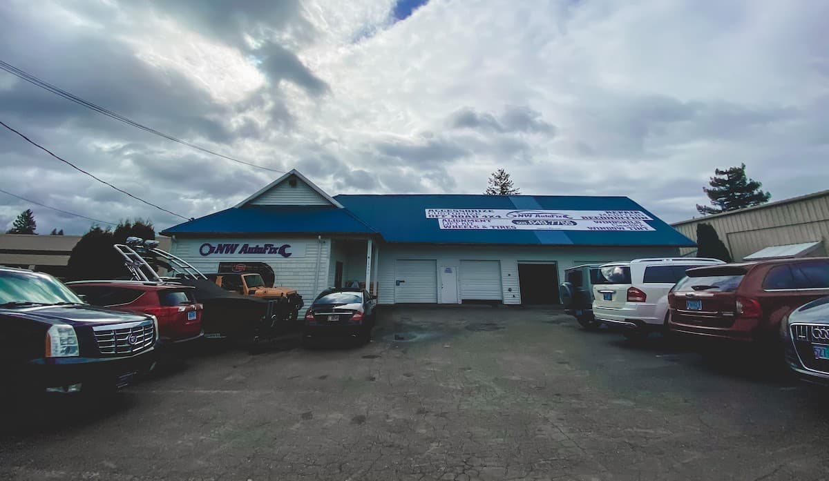 NW AutoFix shop workspace